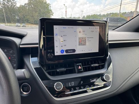 Used 2024 Toyota Corolla SE image 23