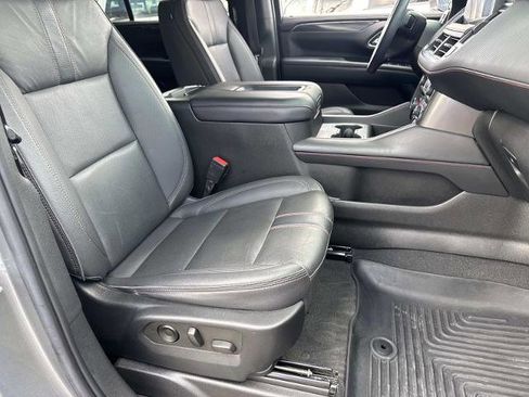 Used 2022 Chevrolet Tahoe RST w/ Luxury Package RWD image 11