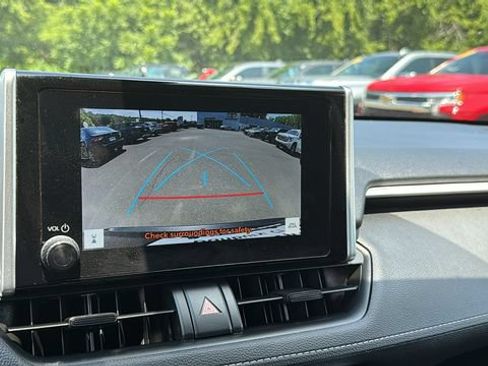 Certified 2025 Toyota RAV4 XLE AWD/4WD image 16