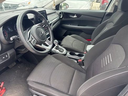 Used 2019 Kia Forte S FWD image 8