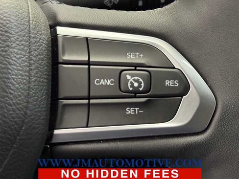 Used 2023 Jeep Compass Latitude w/ Convenience Group AWD/4WD image 38