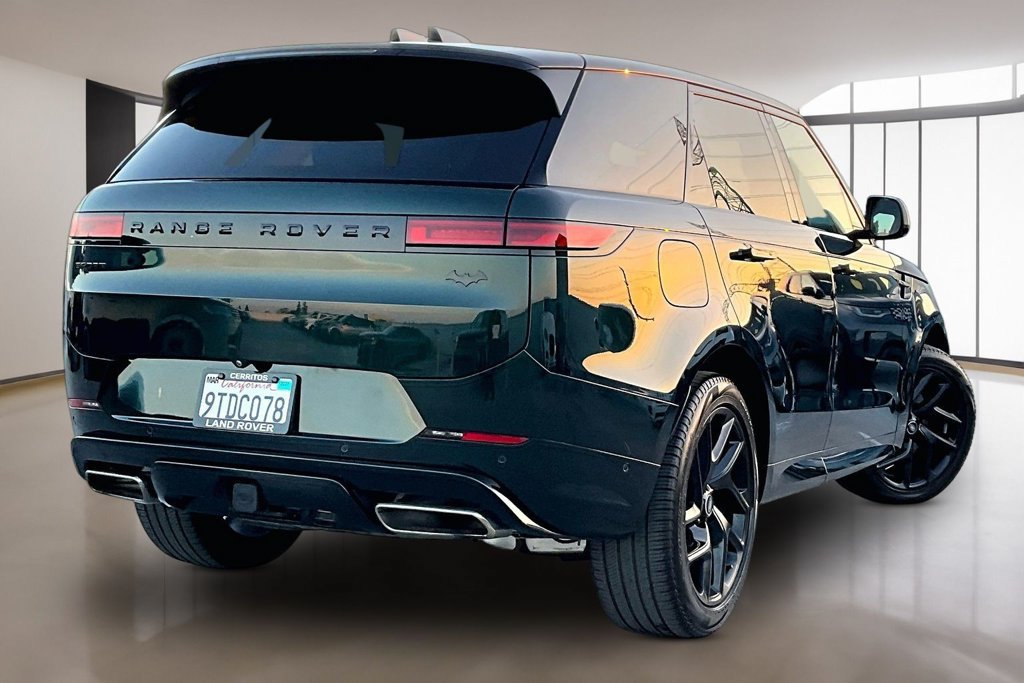Certified 2025 Land Rover Range Rover Sport Dynamic SE AWD/4WD image 6