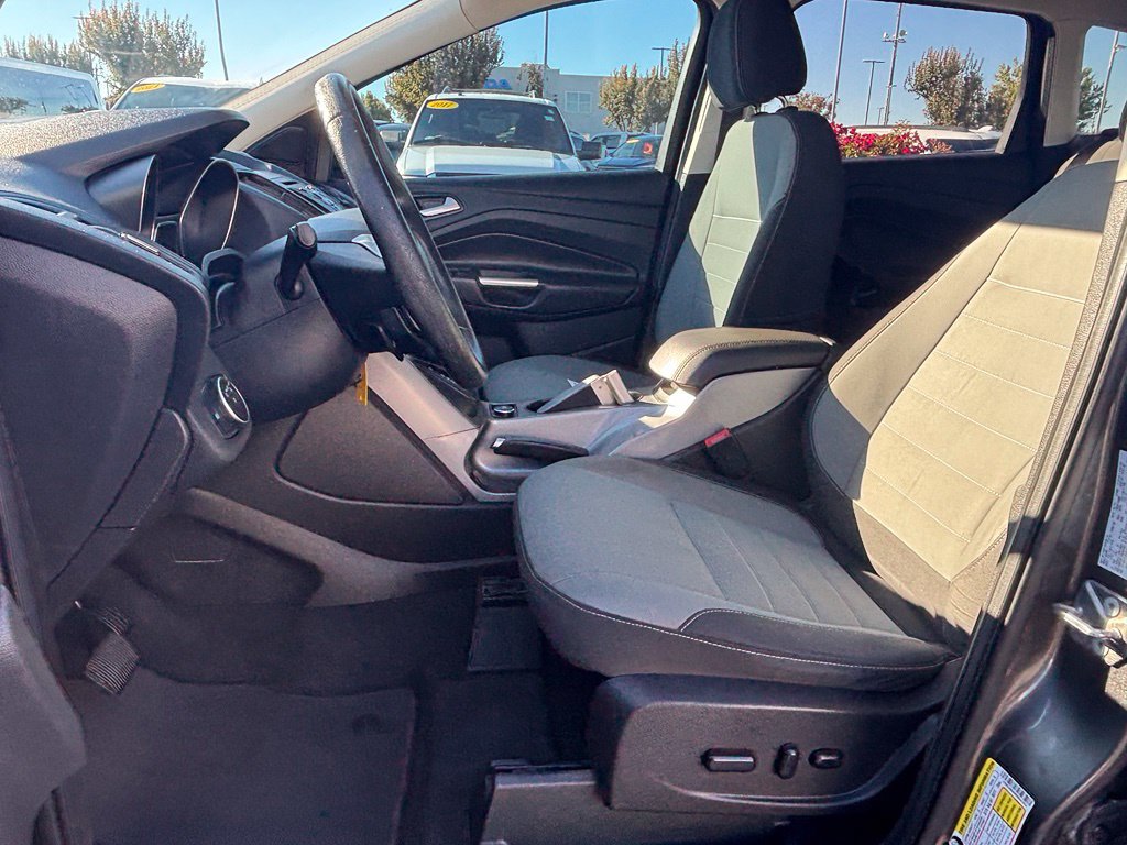 Used 2015 Ford Escape SE AWD/4WD image 9