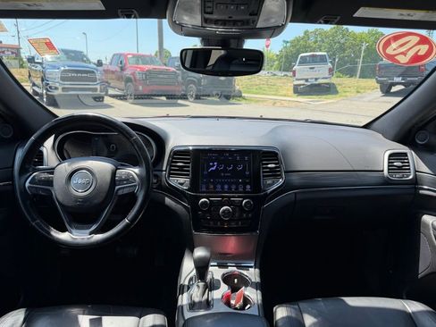Used 2020 Jeep Grand Cherokee Limited AWD/4WD image 39
