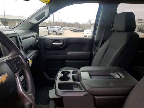 Used 2022 Chevrolet Silverado 1500 Custom w/ LPO, Dark Essentials Package AWD/4WD image 25