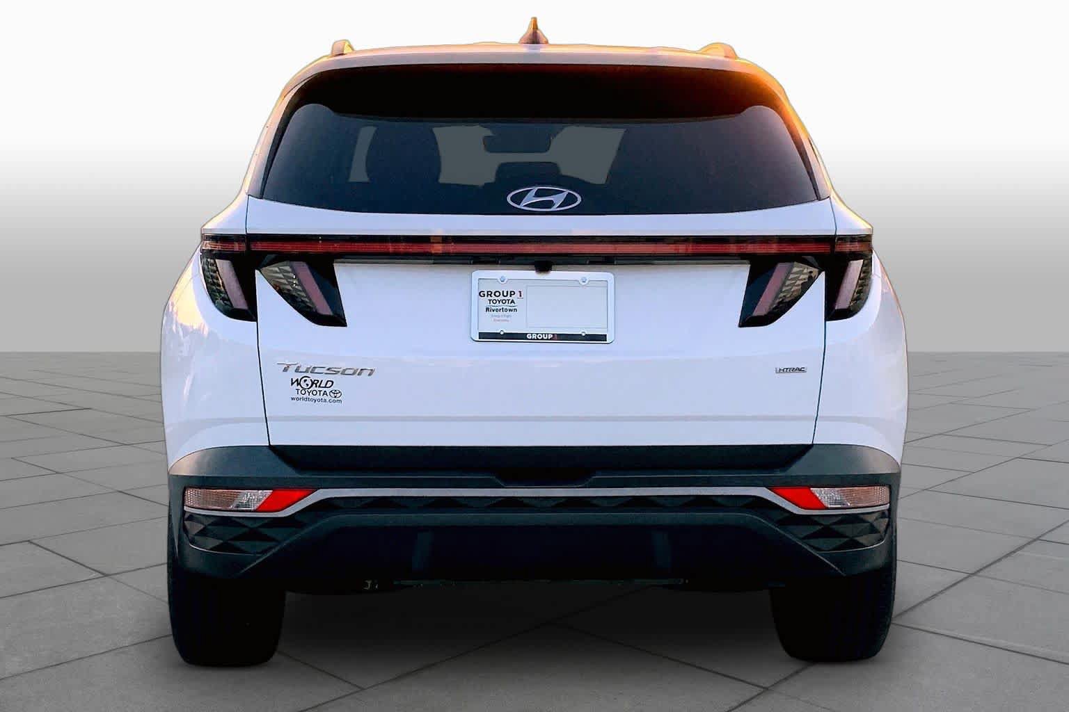 Used 2023 Hyundai Tucson SEL w/ Convenience Package AWD/4WD image 9