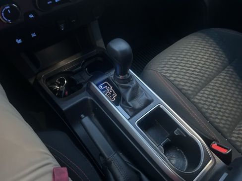 Used 2023 Toyota Tacoma SR5 w/ Technology Package image 8