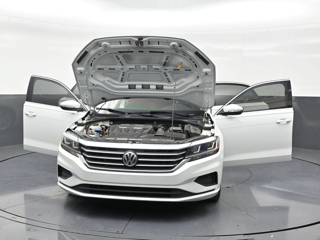 Used 2020 Volkswagen Passat 2.0T SE w/ Sunroof Package FWD image 33