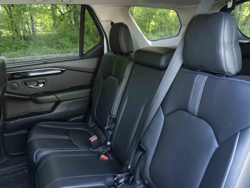 Used 2023 Honda Pilot Touring image 18