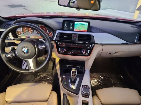 Used 2018 BMW 430i Convertible image 2