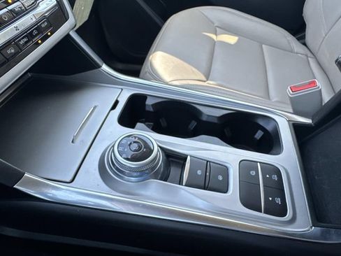 Used 2023 Ford Explorer XLT w/ Equipment Group 202A RWD image 26