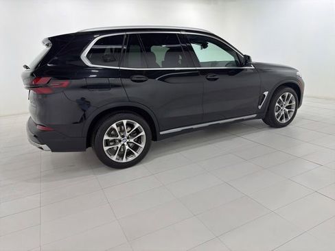 Certified 2024 BMW X5 xDrive40i w/ Premium Package AWD/4WD image 6