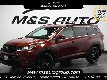 Used 2019 Toyota Highlander SE