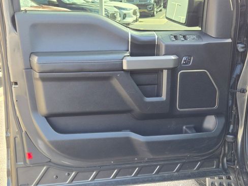 Used 2017 Ford F150 Raptor w/ Equipment Group 802A Luxury image 20