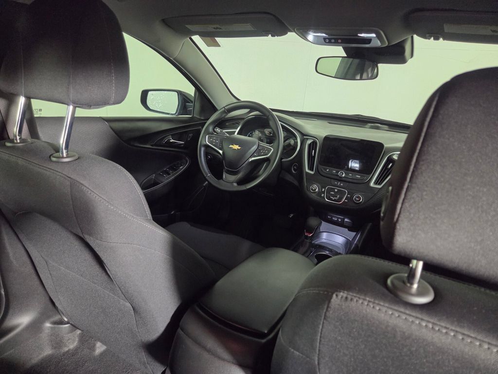 Used 2024 Chevrolet Malibu RS FWD image 29