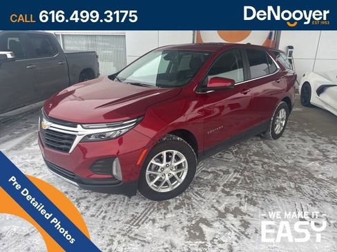 Used 2024 Chevrolet Equinox LT image 1