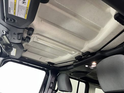 Used 2021 Jeep Wrangler Unlimited Sport AWD/4WD image 14