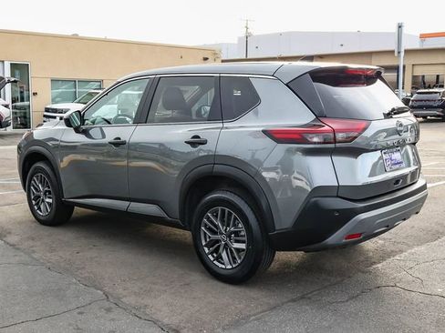 Used 2023 Nissan Rogue S image 4