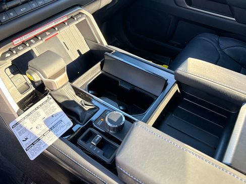 New 2026 Toyota Tundra Platinum image 18