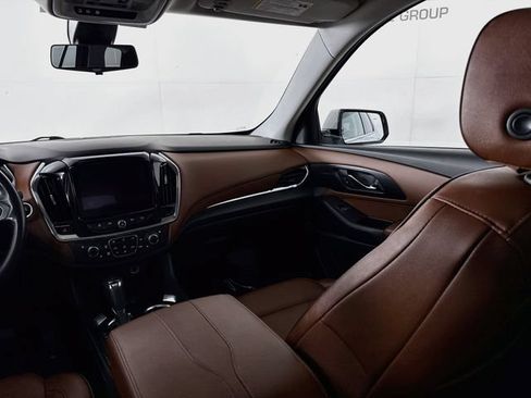 Used 2019 Chevrolet Traverse High Country AWD/4WD image 25