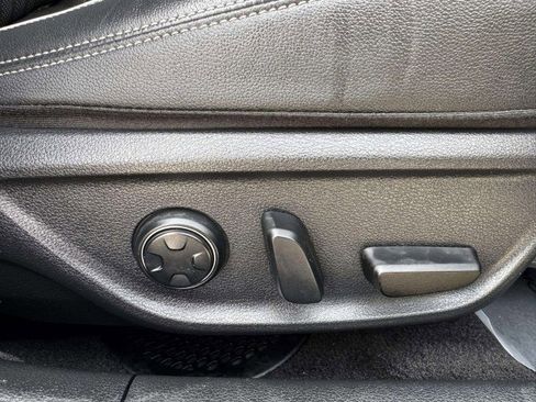 Used 2021 Genesis G70 3.3T RWD image 57