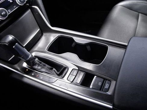 Certified 2022 Honda Accord Sport image 30