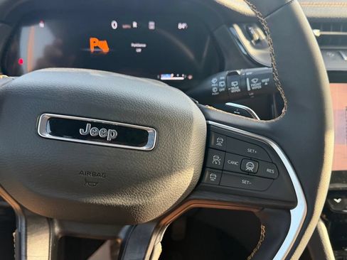 New 2026 Jeep Grand Cherokee Limited AWD/4WD image 15