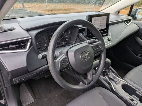 Used 2023 Toyota Corolla LE image 14