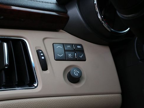 Used 2011 Cadillac CTS Premium image 29