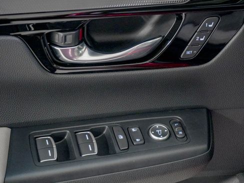 Certified 2025 Honda CR-V EX-L image 18