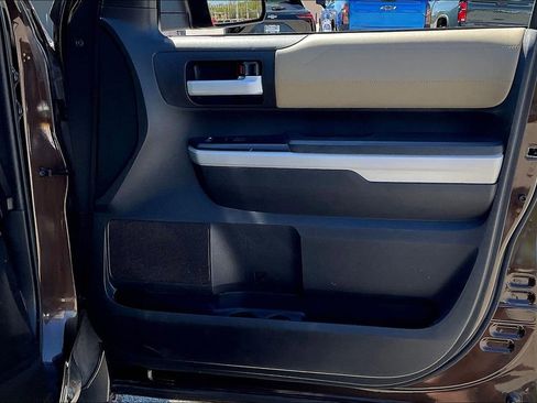 Used 2019 Toyota Tundra Limited image 18