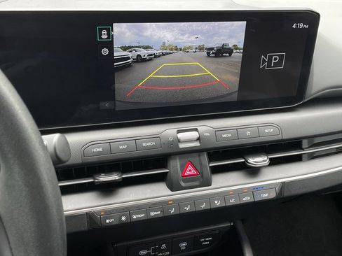 Used 2025 Kia K4 FWD image 17