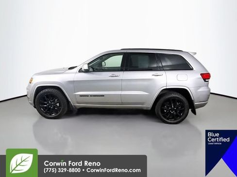 Used 2018 Jeep Grand Cherokee Altitude AWD/4WD image 4