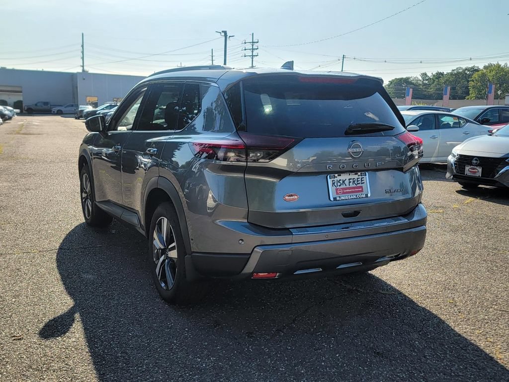 Used 2024 Nissan Rogue SL w/ SL Premium Package AWD/4WD image 7