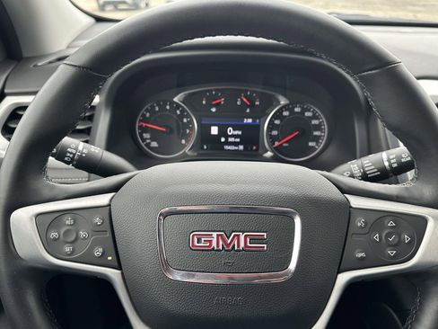 Used 2023 GMC Acadia SLT w/ Preferred Package image 23