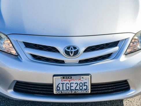 Used 2011 Toyota Corolla LE image 5