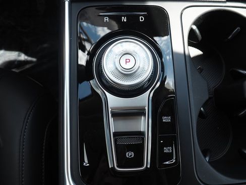 New 2026 Kia Carnival SX image 38