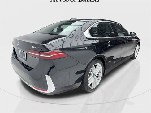 Used 2025 BMW 530i image 9