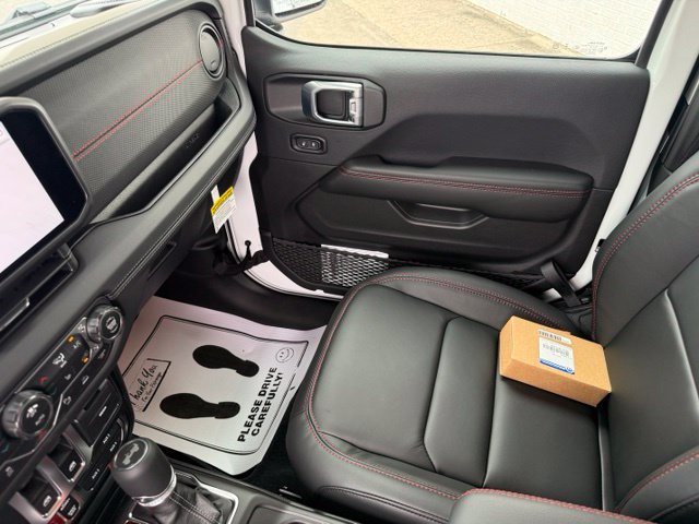 New 2027 Jeep Wrangler Rubicon AWD/4WD image 23