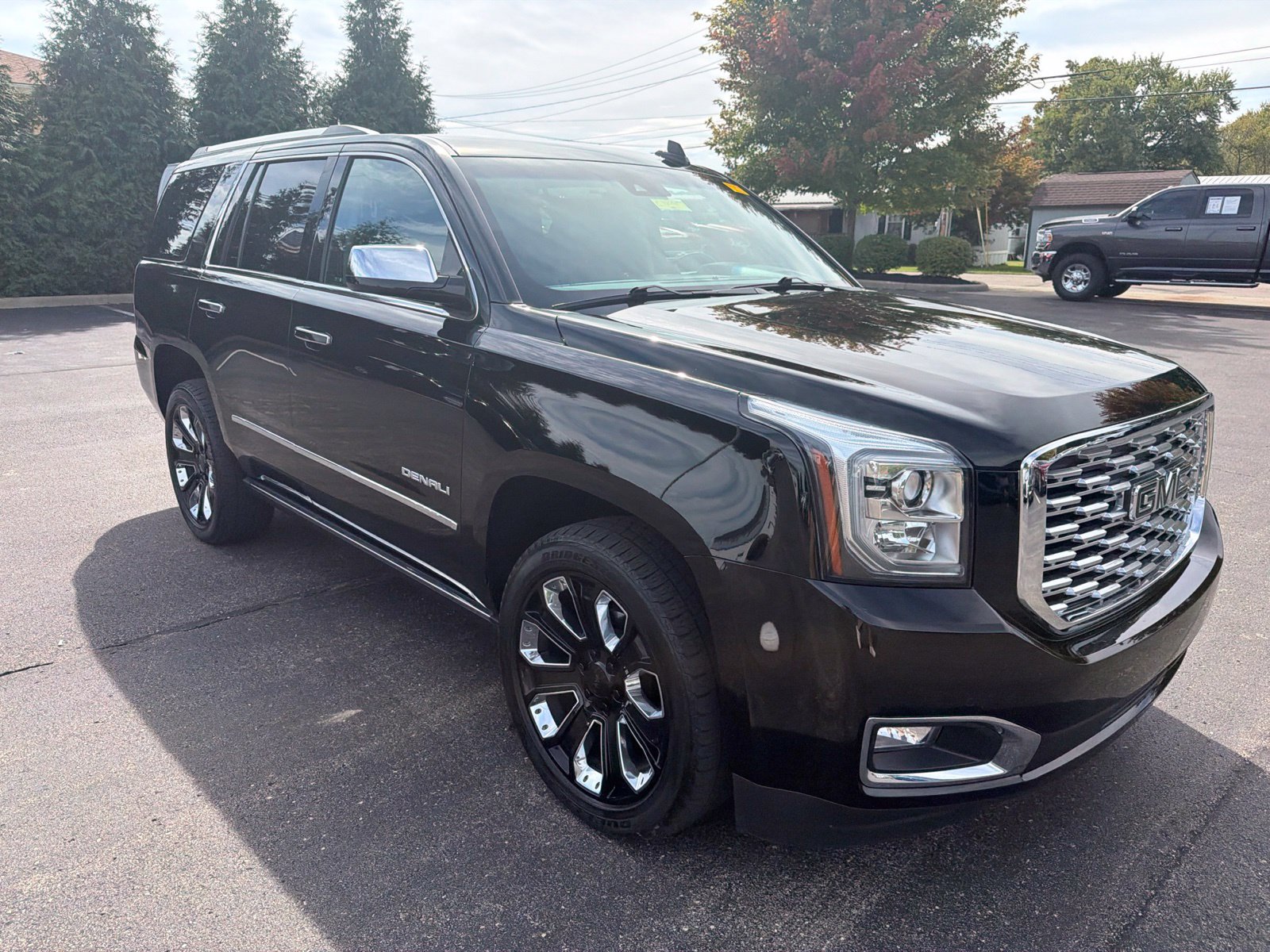 Used 2019 GMC Yukon Denali w/ Denali Ultimate Package AWD/4WD image 7