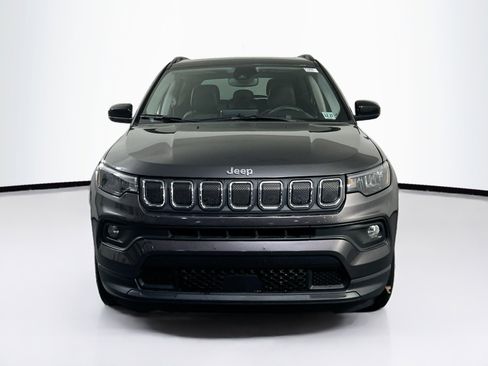 Used 2022 Jeep Compass Latitude w/ Sun and Sound Group image 2