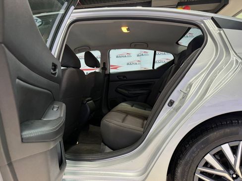 Used 2024 Nissan Altima 2.5 SV image 27