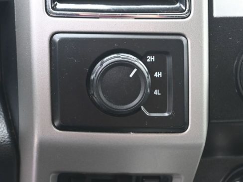 Used 2020 Ford F350 Lariat w/ Lariat Value Package image 24