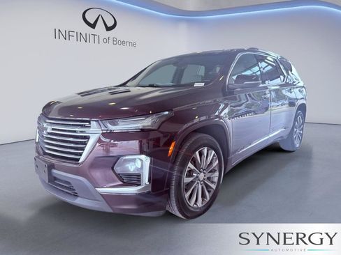 Used 2022 Chevrolet Traverse Premier w/ LPO, Floor Liner Package AWD/4WD image 1