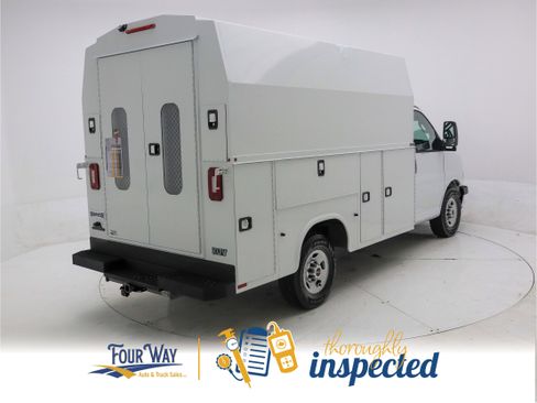 Used 2019 GMC Savana 3500 w/ Power Convenience Package image 3