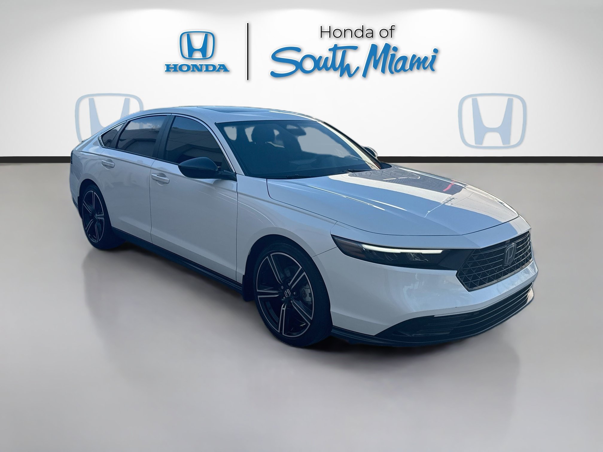 Certified 2025 Honda Accord Sport image 1