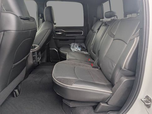 New 2026 RAM 2500 Laramie w/ Sport Appearance Package AWD/4WD image 33