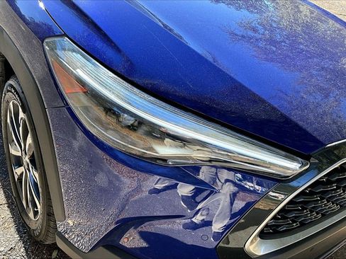 Used 2024 Toyota Corolla Cross XLE image 29