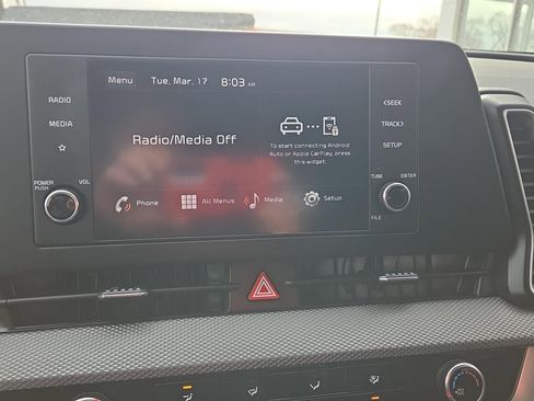 Used 2024 Kia Sportage LX image 12