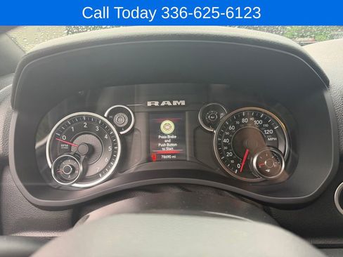 Used 2022 RAM 2500 Big Horn AWD/4WD image 17
